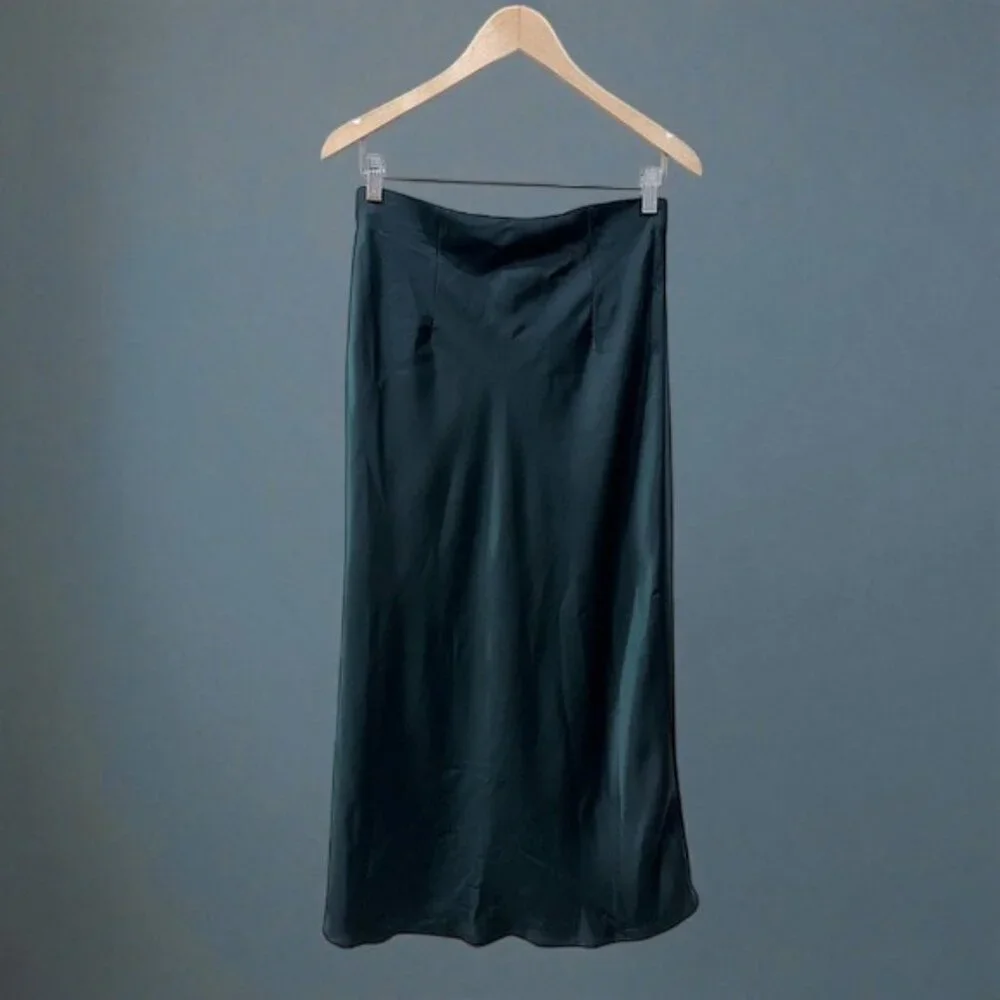 NWT Rachel Zoe Green Satin Slip Midi Skirt with Pearl Chain - Picture 3 of 7
